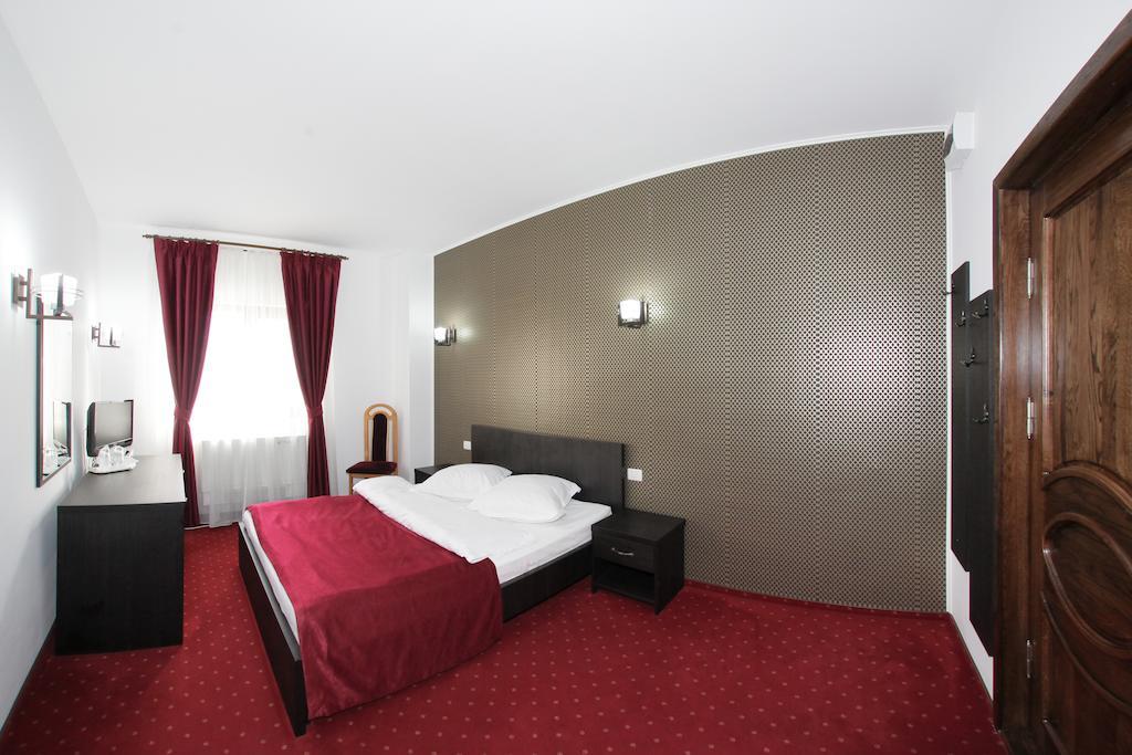 Hotel Rebis Brăila Oda fotoğraf