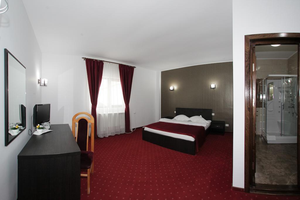 Hotel Rebis Brăila Oda fotoğraf